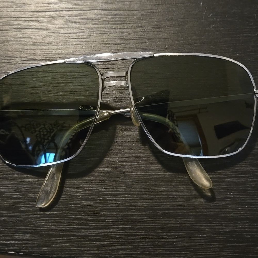 Sunnies Vintage As Is Unisex Women Men Sunglasses Sun Vacation Avaitor Gray Blac - Picture 7 of 16